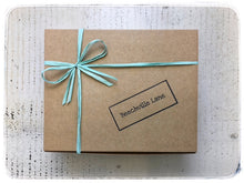 Load image into Gallery viewer, The Beaut Aussie New Mummy Gift Box

